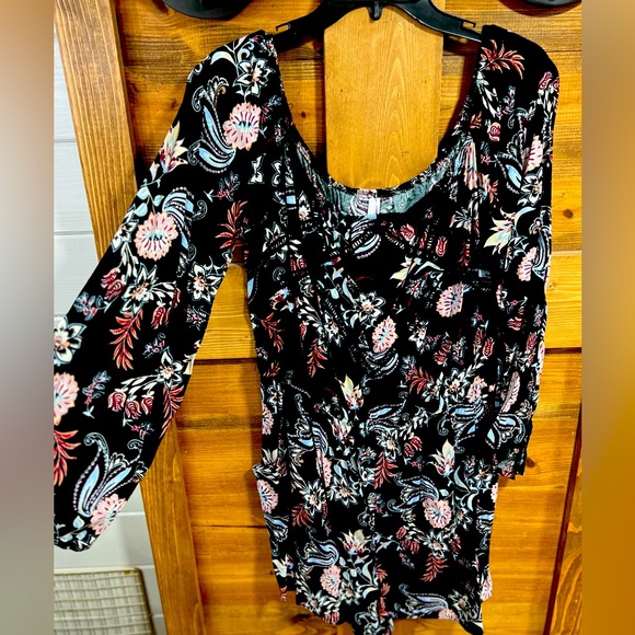 Romper. Size XXL - Picture 1 of 3